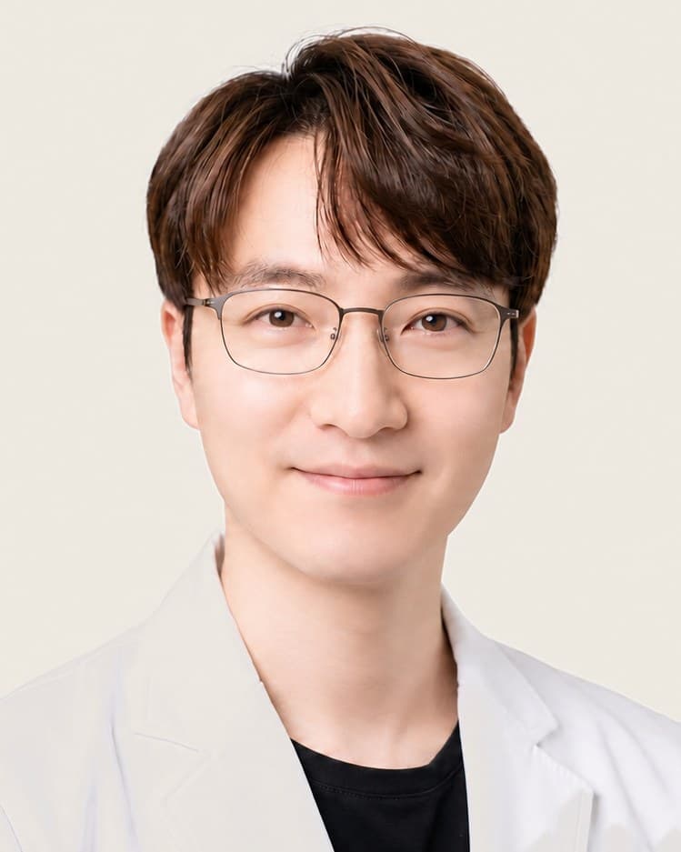 김충원 대표원장 프로필 사진